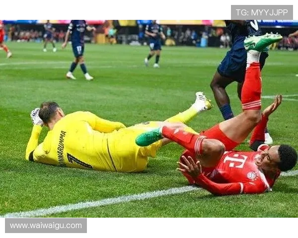 阿芳伤缺三周 乌尔比希穆西亚拉休养