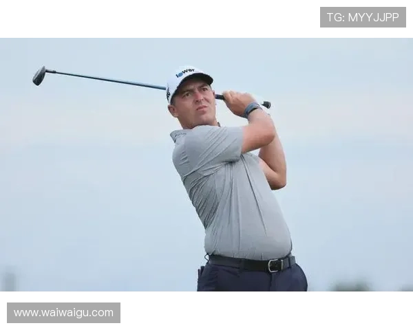 [高尔夫]墨西哥公开赛霍尔等三选手并列领先 俞俊安T18.