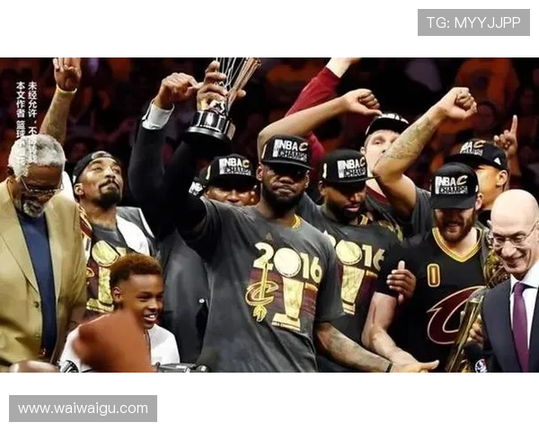 勇士锁定詹姆斯回归骑士选项